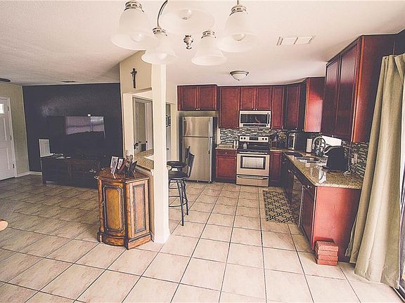 5th image of 1601 Saint Anthony St