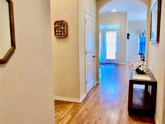2nd image of 41 Berkshire Dr