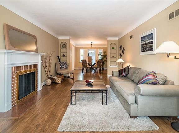 3rd image of 1011 Joanna Ave