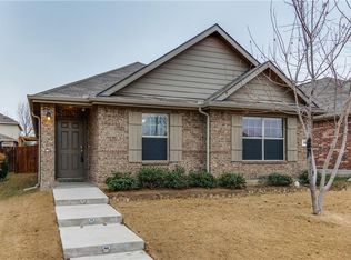 9001 Holliday Ln, Aubrey, TX 76227