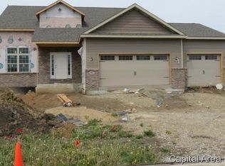 901 Grove St, Chatham, IL 62629