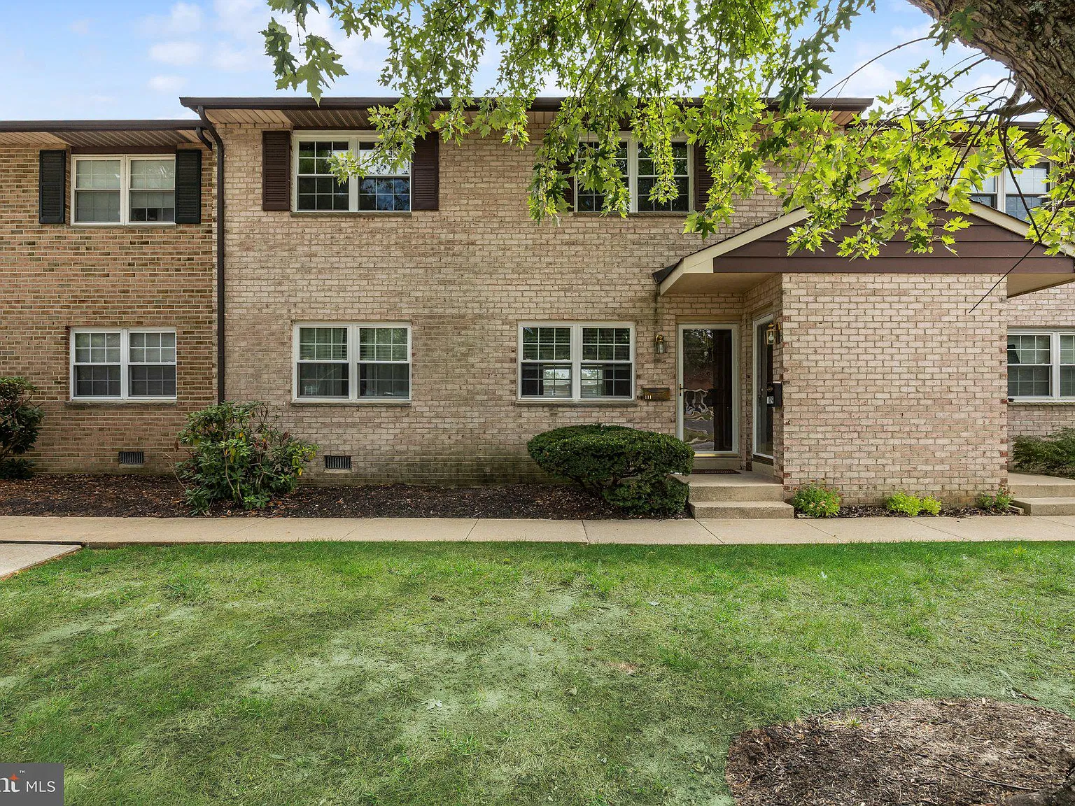 1 bed, 1.0 bath, 868 sqft, $1,895 — Photo 4