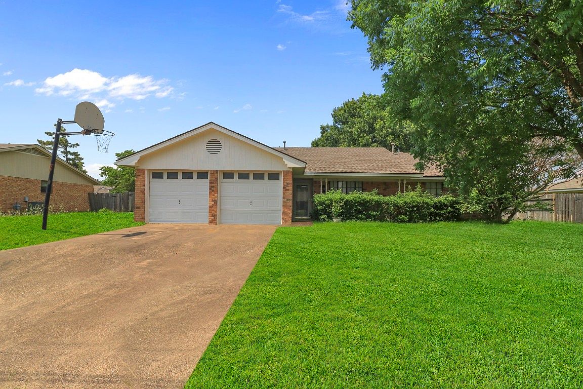 12 Finley Cir, Krum, TX 76249 Zillow