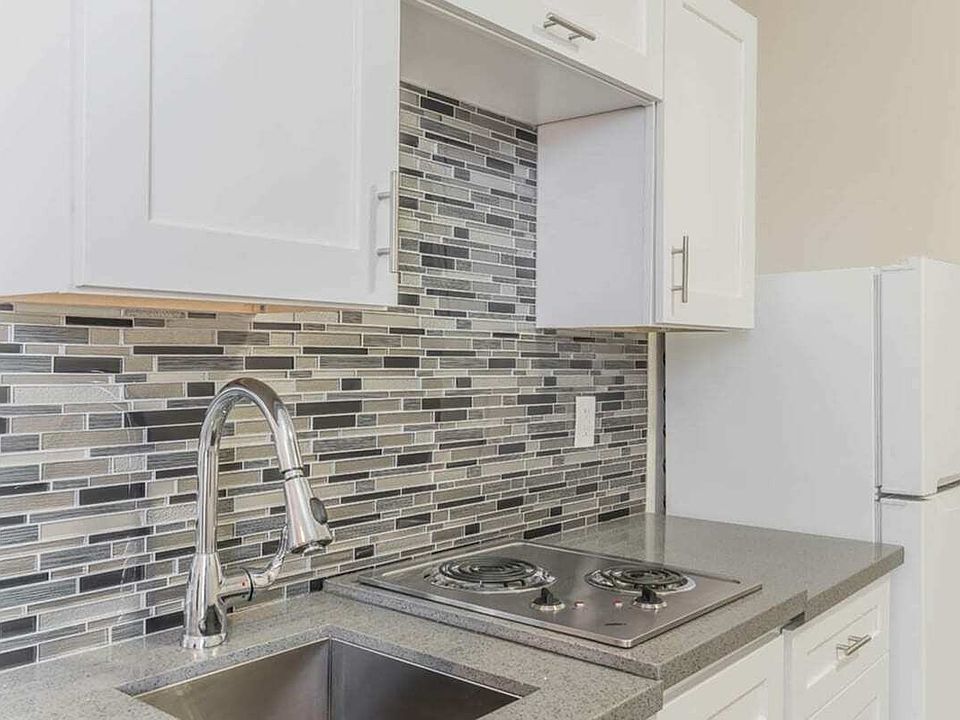 Regina kitchen