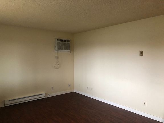 3rd image of 339 Chase Ave #345-1