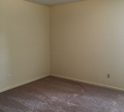 4th image of 3202 Tyndall Dr