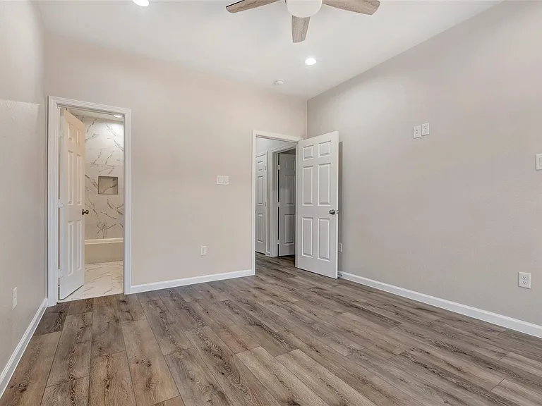4837 Paula St #A — Photo 14
