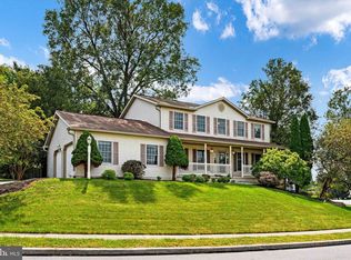 2251 Canterbury Dr, Mechanicsburg, PA 17055