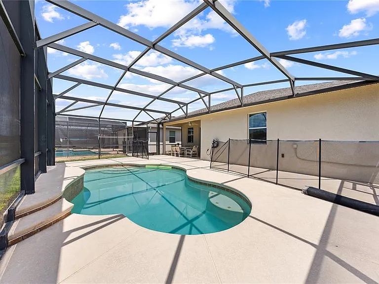 4704 Ruby Red Ln — Photo 48