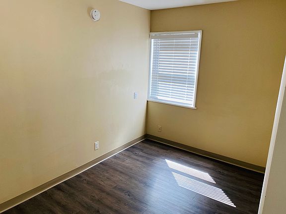4th image of 7816 N Portsmouth Ave APT 3