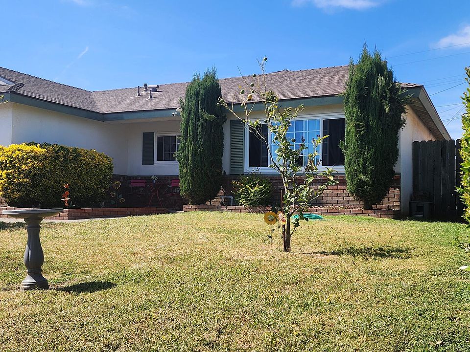 1st image of 911 W Las Flores Way