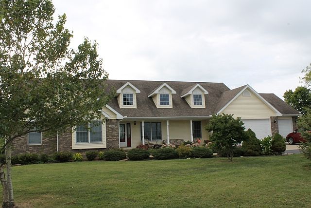 1st image of 6210 Parker Ln