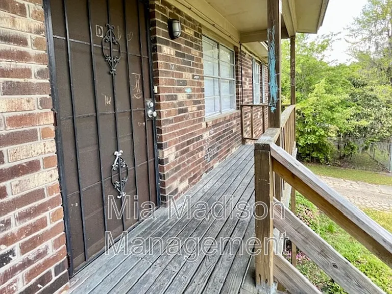 2522 Semken Ave #D — Photo 2