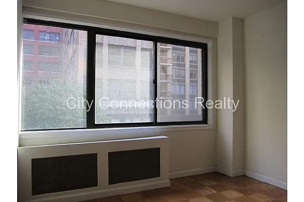 Rented by City Connections Realty | media 14