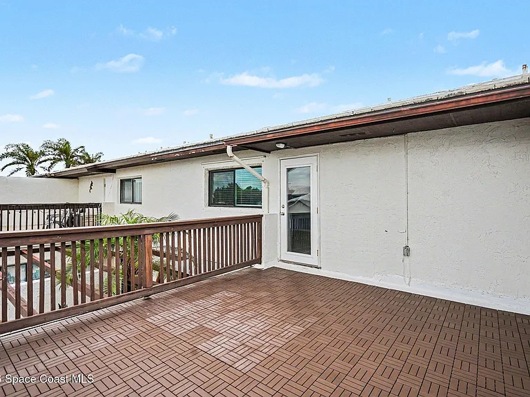 110 Skyline Blvd — Photo 25
