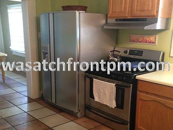 5th image of 207 E Edith Ave