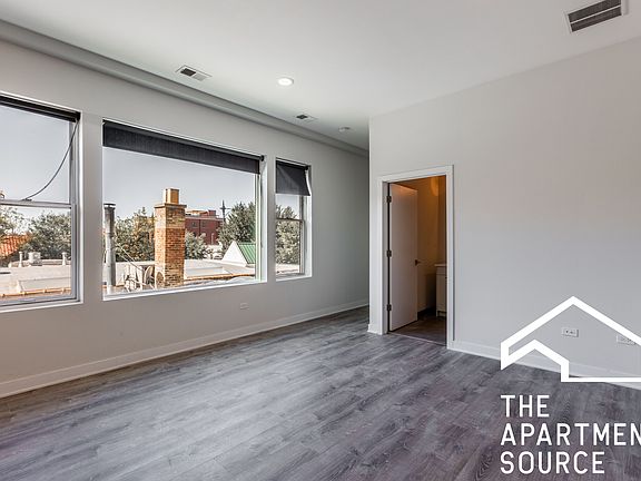 4th image of 2247 W Lawrence Ave #203