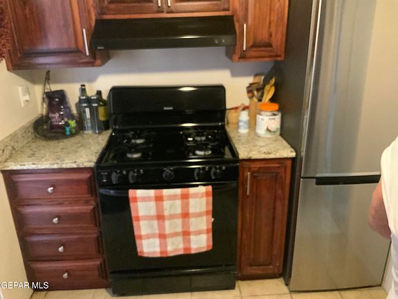 5th image of 3211 Altura Ave
