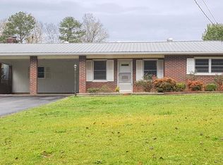 454 Maple Dr, Summerville, GA 30747