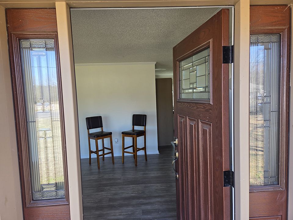 2nd image of 1505 E Main St