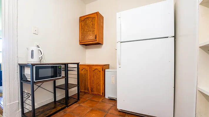 Rented by Nooklyn NYC LLC | media 24