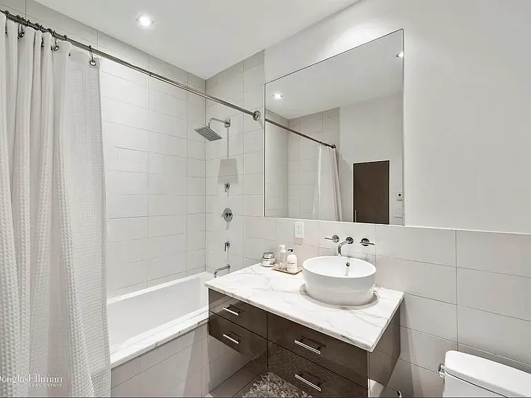 48 Laight St #5N — Photo 16