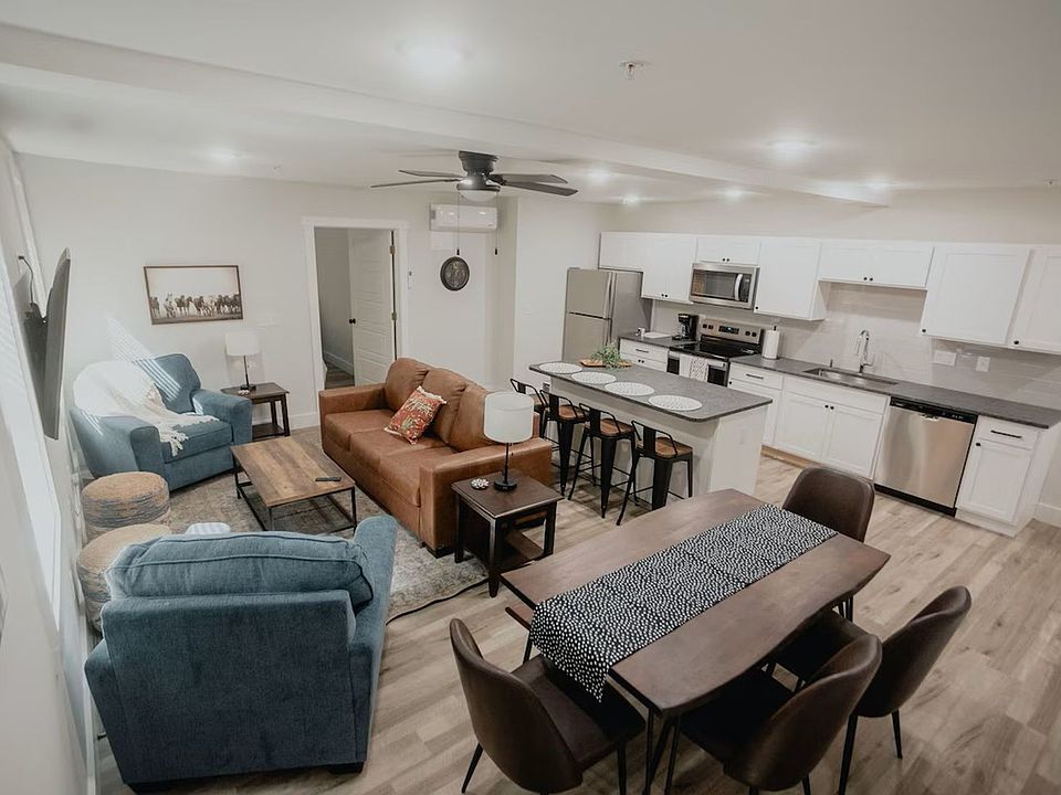 1st image of 315 Gunsmoke St #102