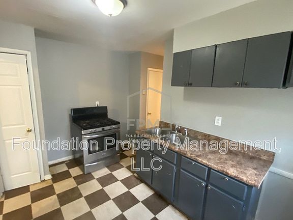 5th image of 1912 Hubert Ave APT 3