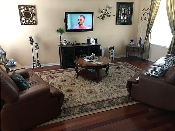 5th image of 4037 Yeats St