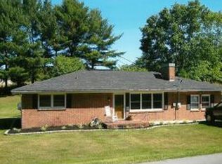 2323 Hillrise Ave, Elizabethton, TN 37643