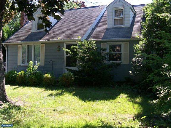 3rd image of 5 Georgia Ave