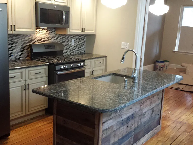 143 E 7th Ave #1 — Photo 3