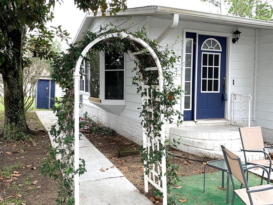 1st image of 322 San Bernardo Dr