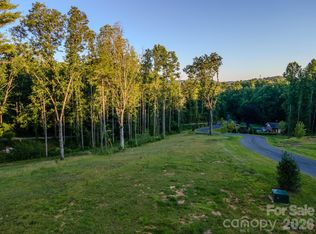 415 Fairview Dr, Fairview, NC 28730