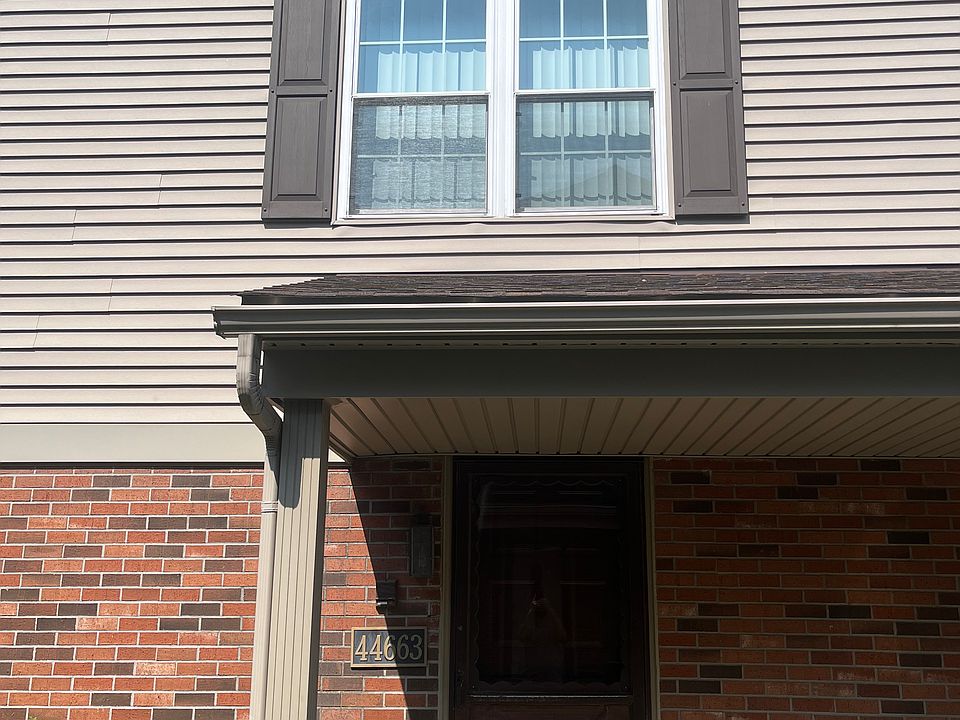 1st image of 44663 N Bunker Hill Dr