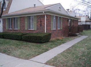 1830 Torquay Ave, Royal Oak, MI 48073