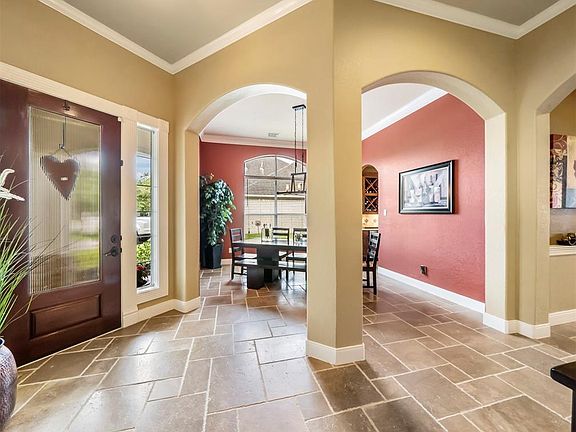 5th image of 3304 Elm Creek Dr