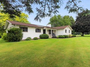 150 Doral Dr, Cadillac, MI 49601