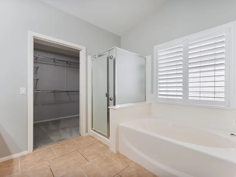 8701 Butterchurn Ave — Photo 24