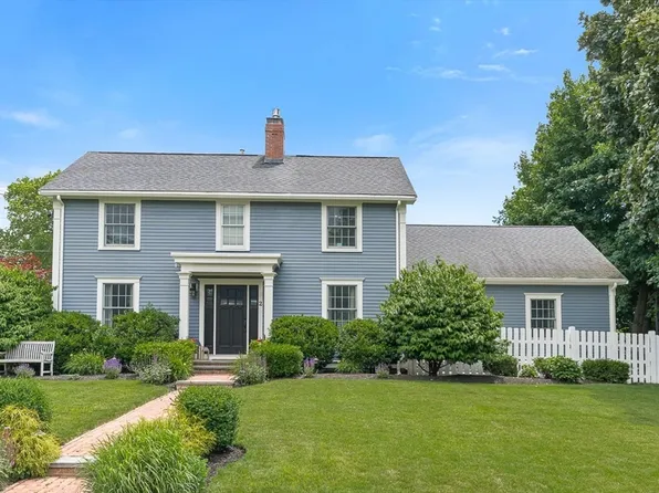 2 York Rd, Winchester, MA 01890