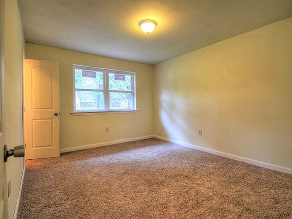 5th image of 7011 Juno Dr
