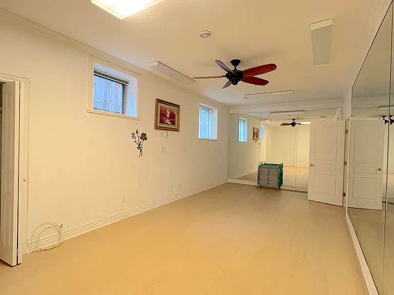 3065 Yellowcedar Pl #BMT — Photo 11