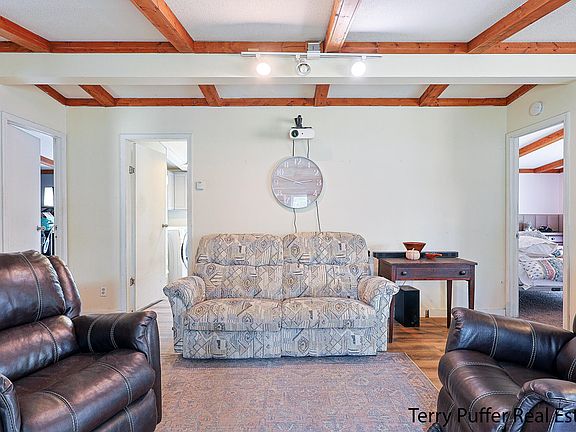 3rd image of 9414 S Clay Ave
