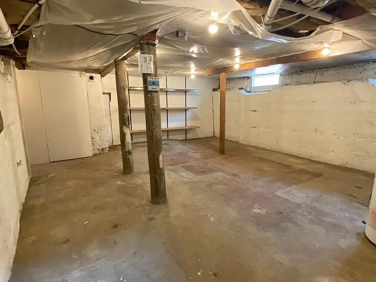 301 Edwards St — Photo 18