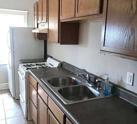 4th image of 3751 Washington St #3