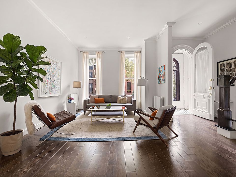 1st image of 410 Bergen St #2