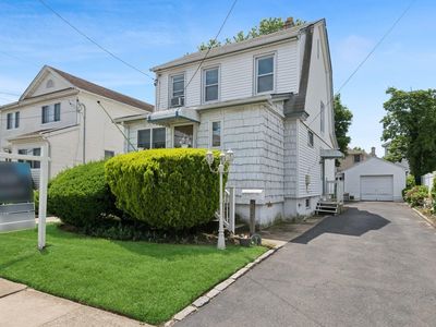 361 Hewlett Parkway, Hewlett, NY, 11557