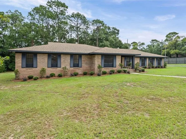 241 Suzanne Cir, Mobile, AL 36608