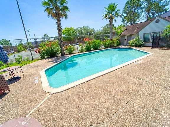5th image of 6001 Reims Rd APT 706