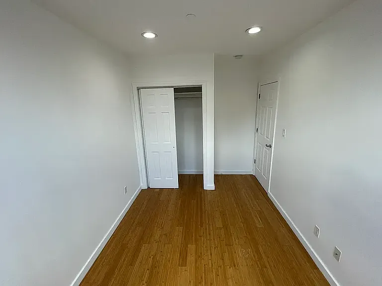 239 Utica Ave #2R — Photo 7